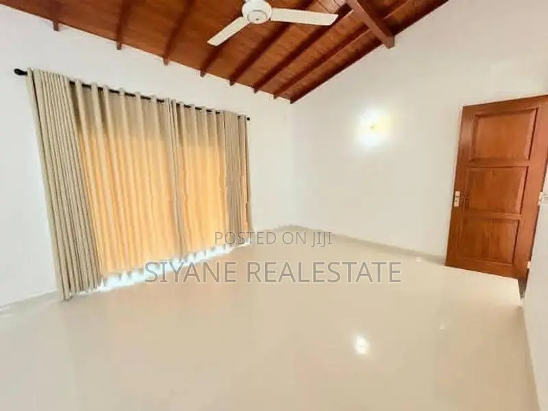 Luxury New House Sale in Battaramulla