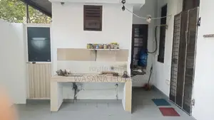Spacious 2 Unit House for Sale Boralesgamuwa