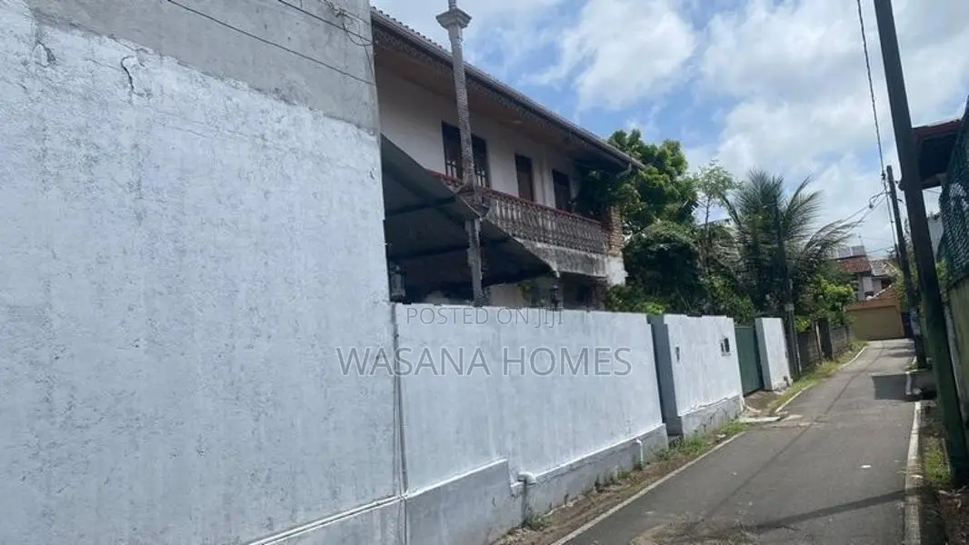 Top House for sale Maharagama