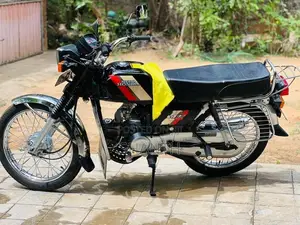 Hero CD 100 2003