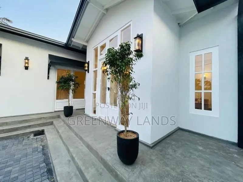 Brand New Modern House in Kurunegala