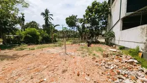 අත්තනගල්ල – නිට්ටඹුව පාරට මුහුණලා ව්‍යාපාරික ඉඩමක්