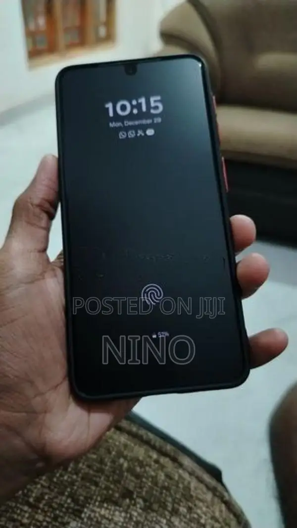 Samsung Galaxy S21 (Used)