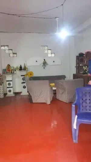 දෙල්ගොඩ නගරය 100m දුරින් ඉඩමක් විකිනිමට