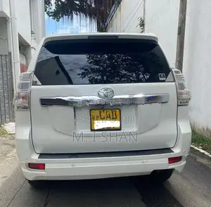 Toyota Land Cruiser Prado 2014