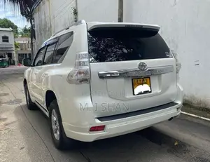 Toyota Land Cruiser Prado 2014