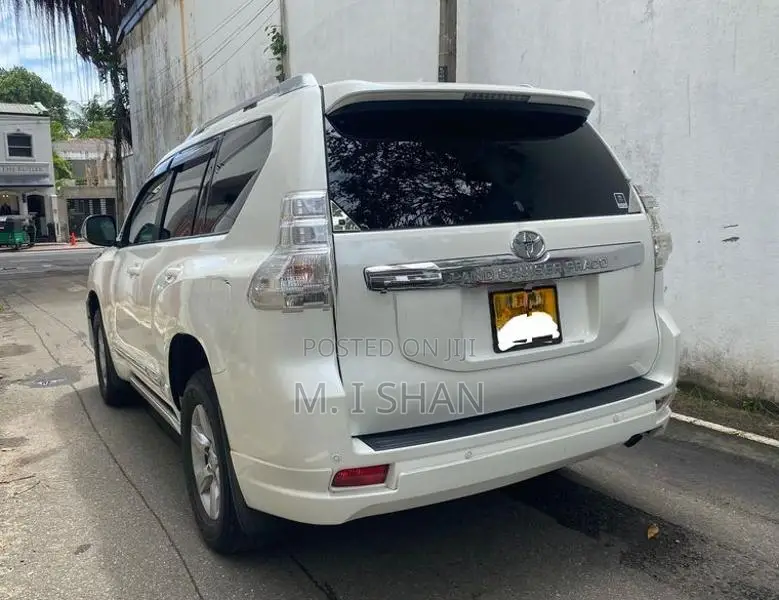 Toyota Land Cruiser Prado 2014
