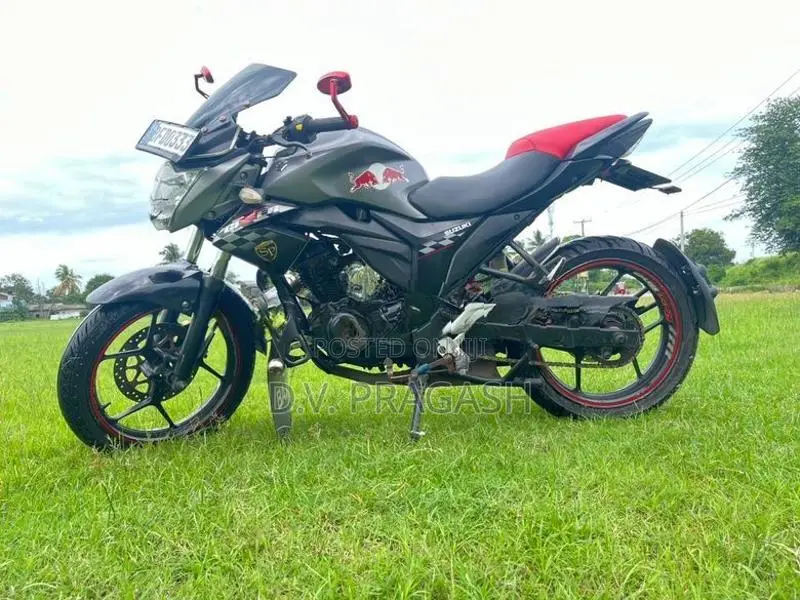 Suzuki Gixxer 2017