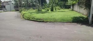 Athurugiriya , Residential Land for Sale in Mullegama Road