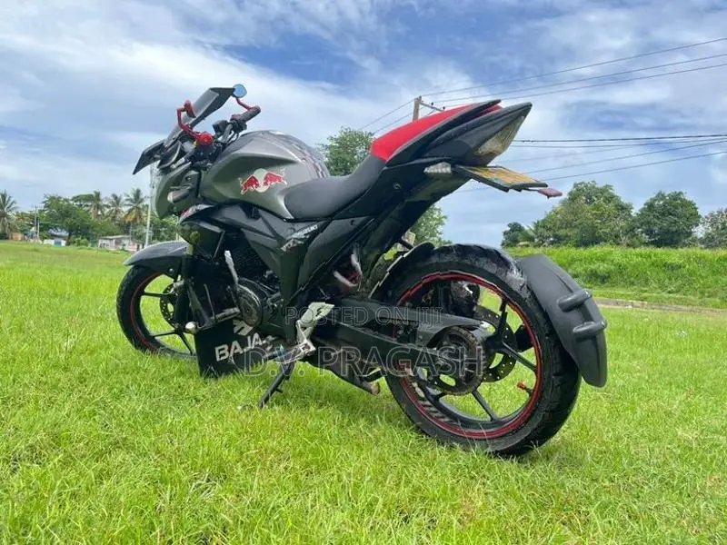 Suzuki Gixxer 2017
