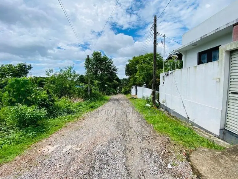 10 Perches Land for Sale – Universal Park, Galwarusa Road