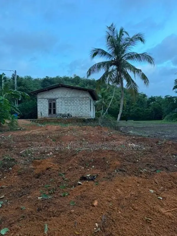 Valuable Land for Sale in Habaraduwa, Galle