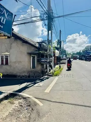 Land කඩුවෙලින් පර්චස් 10ක්