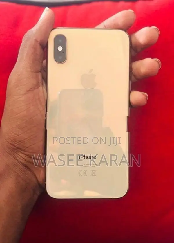 Apple iPhone XS (Used)