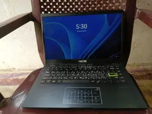 Asus Vivobook Laptop