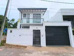 Modern Luxury House for Sale Near Piliyandala Town