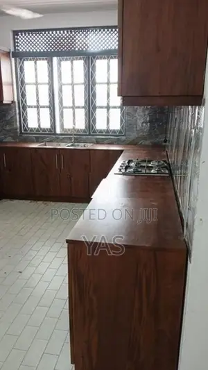 House for Rent in Wattrappola Road, Mount Lavinia
