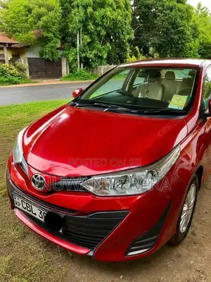 Toyota Yaris Ativ 2019