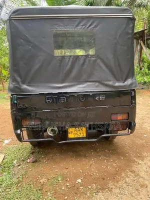 Mahindra Alfa 2013