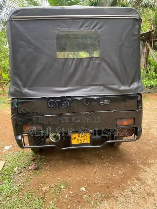 Mahindra Alfa 2013