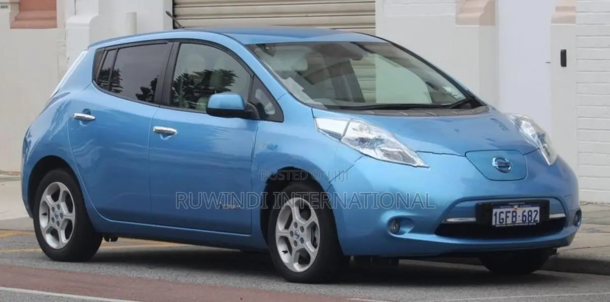 NISSAN LEAF NICKLE DOOR HANDLE WITH WIRE HARNESS