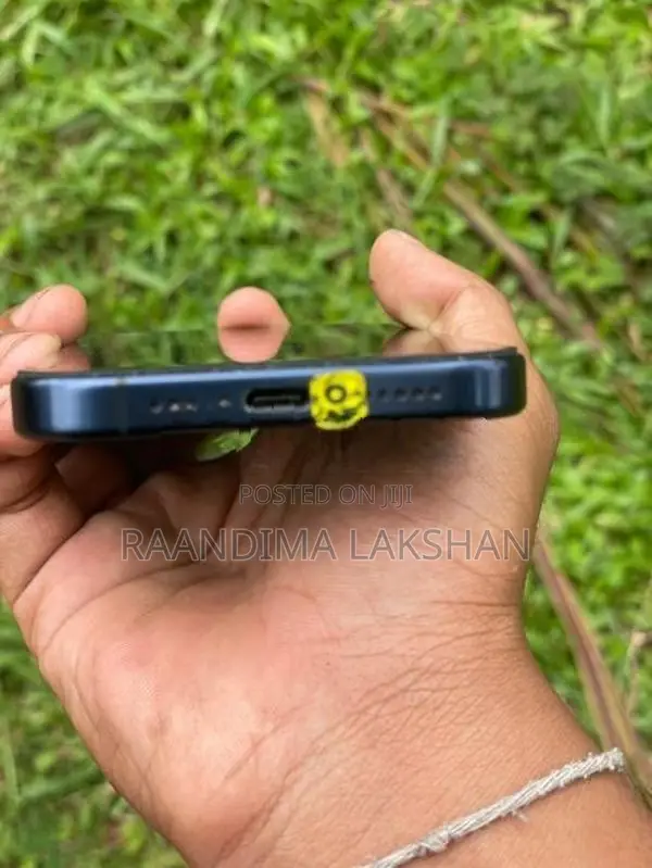 Apple iPhone 15 Pro (Used)