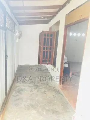 වල්පොල නිවසක් විකිණීමට