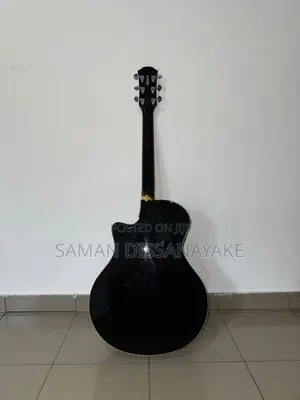 Yamaha Guitar Apx600