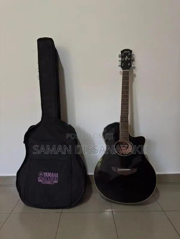 Yamaha Guitar Apx600