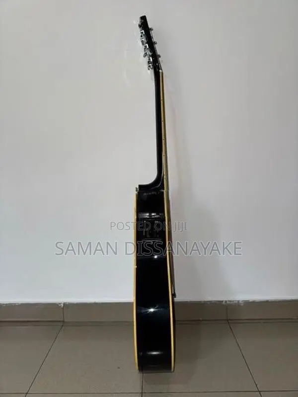 Yamaha Guitar Apx600