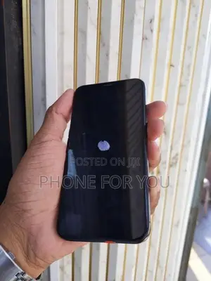 Apple iPhone XS (Used)