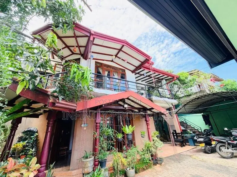 (AFA204) Two-Storey House for Sale in Ratmalana
