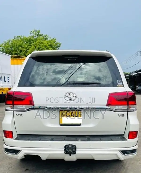 Toyota Land Cruiser VX V8 2016