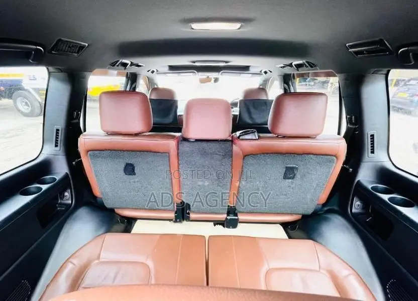 Toyota Land Cruiser VX V8 2016