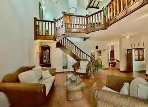 4 Bedroom Prime House for Sale - Pita Kotte, Baddagana Road (EM704)