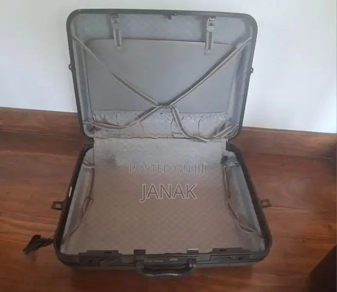 Large Travelling Suitcase