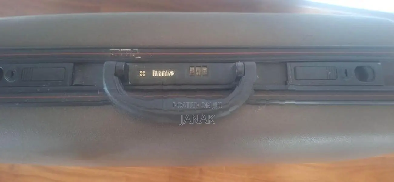 Large Travelling Suitcase