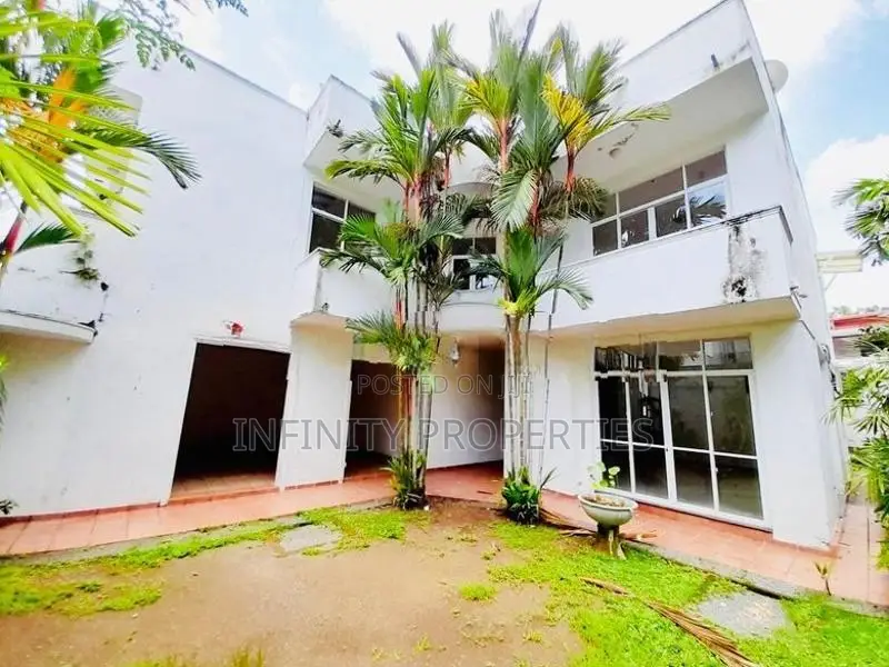(AFA212) 02 Storey House Sale at Wethasinghe Garden Pitakotte
