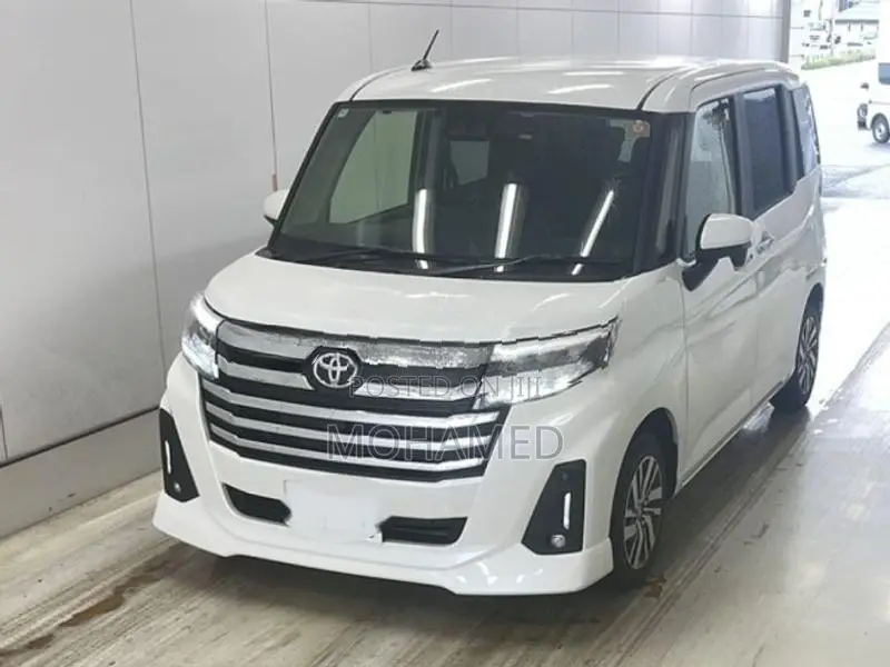 Toyota Roomy Custom G 2025