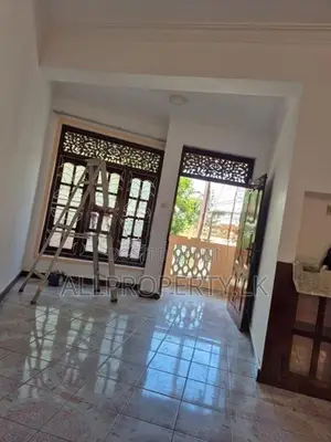 1st Floor House for Rent in Wellawatta