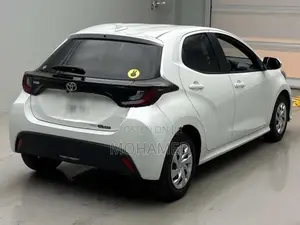 Toyota Yaris X Grade 2025
