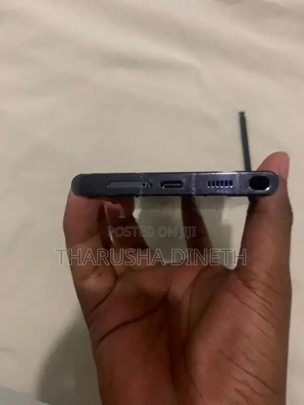 Samsung Galaxy S22 Ultra (Used)