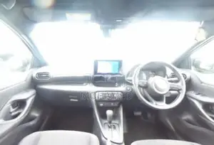 Toyota Yaris X Grade 2025
