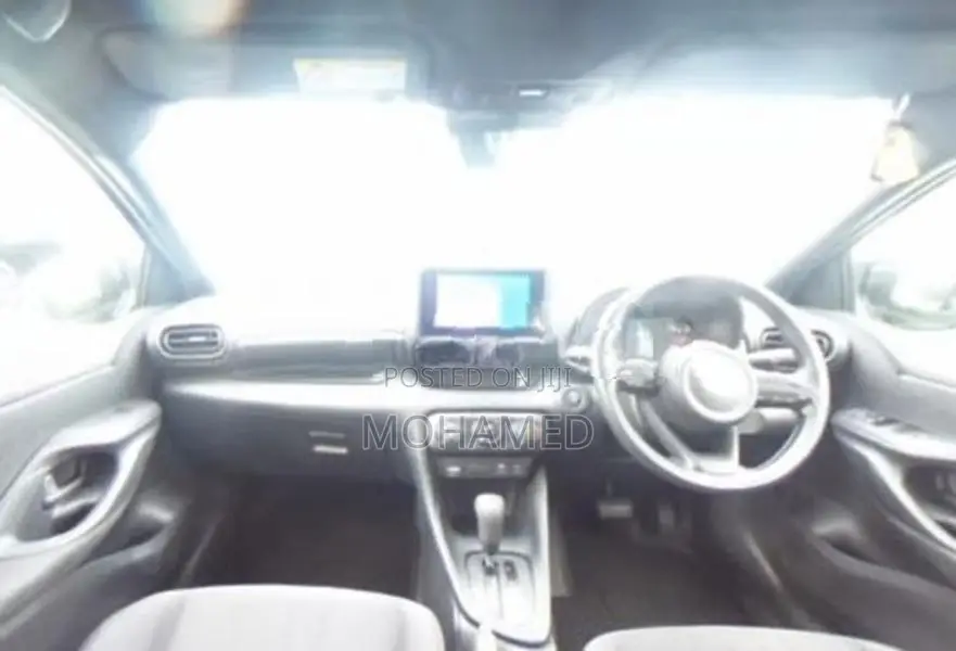 Toyota Yaris X Grade 2025