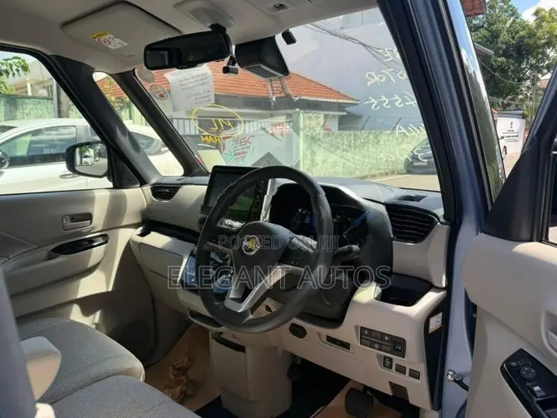 Nissan Roox X 2024