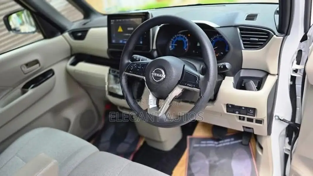 Nissan Roox X 2024