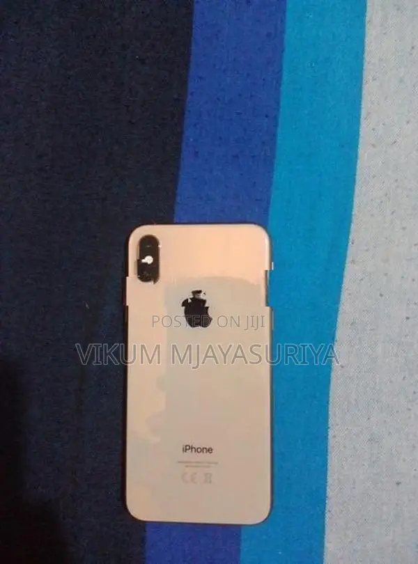 Apple iPhone XS (Used)