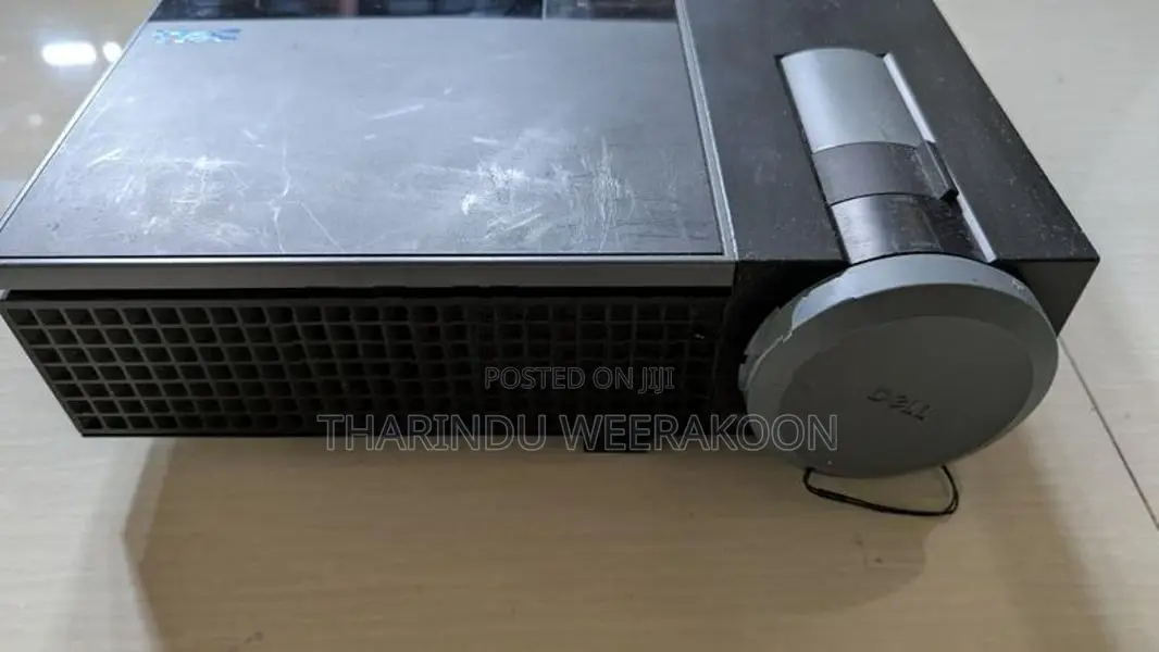 Dell 1209S DLP Daylight Projector (Black)