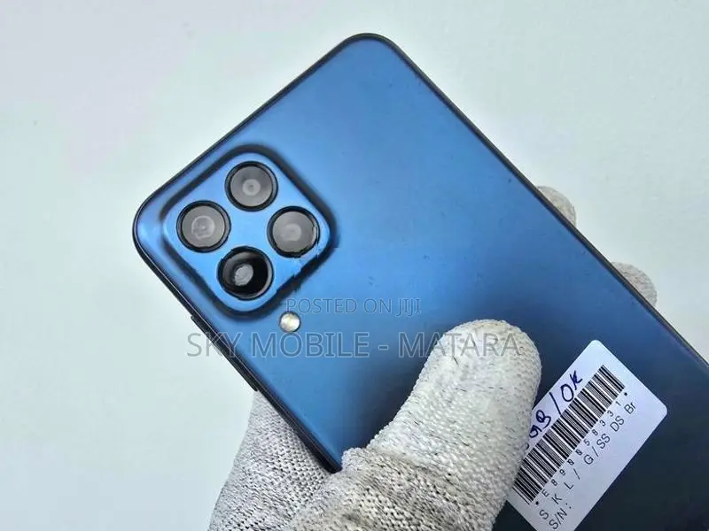 Samsung Galaxy M33 5G 6GB/128GB (Used)