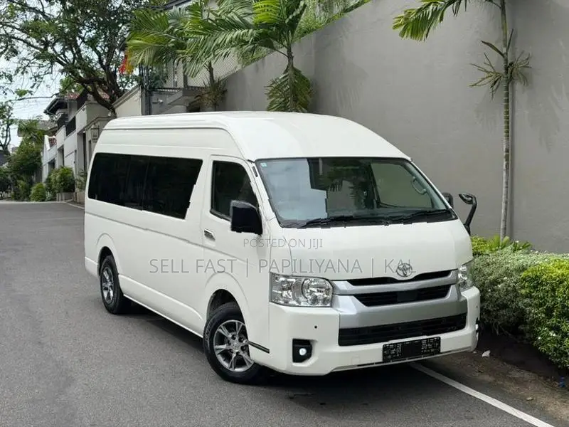 Toyota Hiace GDH Highroof 2026